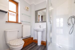 En-Suite- click for photo gallery